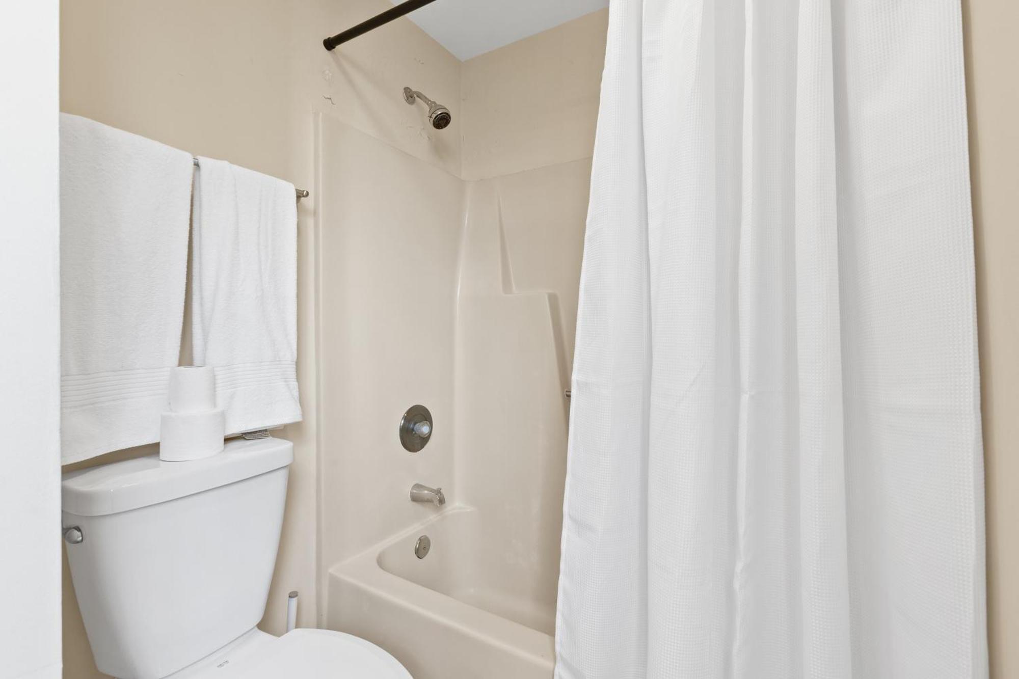 Bright And Cozy 1-Br Condo, Wifi 威尔明顿 外观 照片