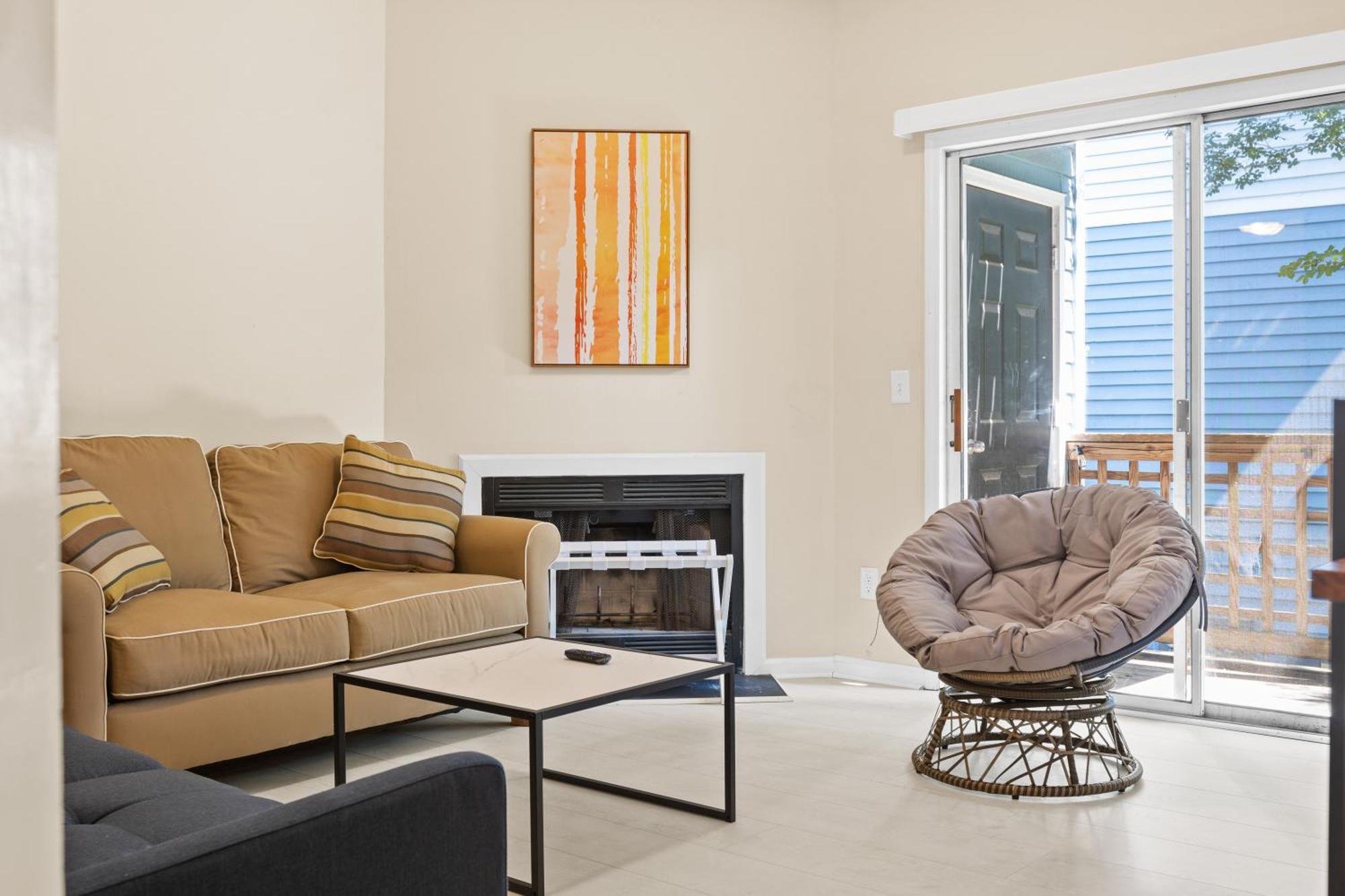 Bright And Cozy 1-Br Condo, Wifi 威尔明顿 外观 照片